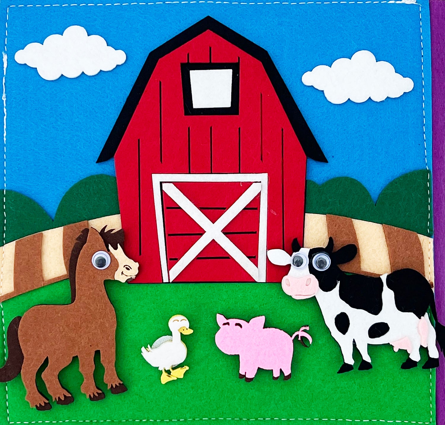 Valé Learn and Play Farmhouse Book